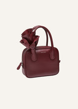 Load image into Gallery viewer, Brigitte square bag in burgundy leather and silver
