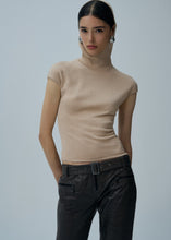 Load image into Gallery viewer, Crinkled leather belted pants in brown