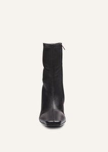 AW23 ANKLE BOOTS LEATHER BLACK