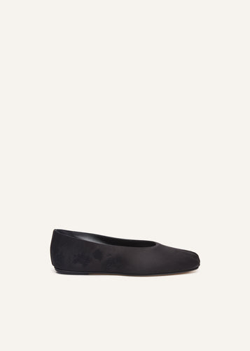 AW23 BALLET FLATS BLACK EMBROIDERY