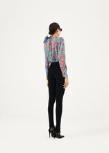 Load image into Gallery viewer, AW23 BLOUSE 03 BLUE PRINT
