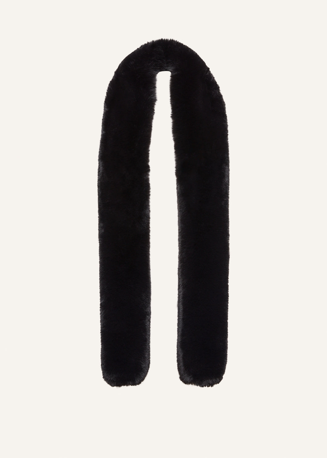 Faux fur scarf in black