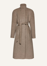 Load image into Gallery viewer, AW24 COAT 04 BEIGE
