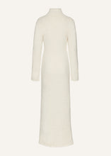 Load image into Gallery viewer, AW24 KNITWEAR 04 DRESS CREAM
