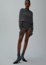 Load image into Gallery viewer, AW24 KNITWEAR 10 SHORTS GREY
