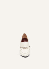 Load image into Gallery viewer, AW24 LOAFERS LEATHER CREAM
