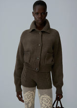 Load image into Gallery viewer, AW25 KNITWEAR 06 CARDIGAN BROWN
