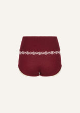 Load image into Gallery viewer, AW25 KNITWEAR 19 SHORTS BORDEAUX

