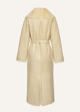 Load image into Gallery viewer, AW25 LEATHER 15 COAT CREAM
