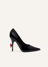 Load image into Gallery viewer, Rose detail pumps in black
