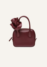 Load image into Gallery viewer, Brigitte square bag in burgundy leather and silver
