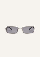 Load image into Gallery viewer, A certain nostalgia&#39; rectangle sunglasses in black
