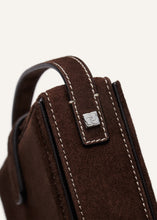 Load image into Gallery viewer, PF24 APOLONIA BAG BROWN SUEDE
