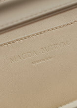 Load image into Gallery viewer, PF24 APOLONIA BAG CREAM LEATHER
