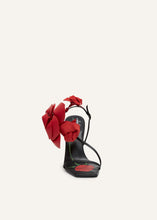 Load image into Gallery viewer, PF24 SANDALS BLACK FLOWER RED
