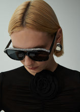 Load image into Gallery viewer, PF24 SUNGLASSES MAGDA 25C1SUN BLACK
