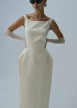 Load image into Gallery viewer, PF25 DRESS 02 CREAM
