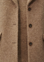 Load image into Gallery viewer, Single breasted short alpaca coat in beige
