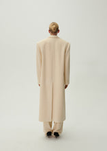 Load image into Gallery viewer, Single breasted long coat in beige bouclé
