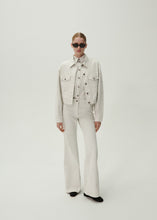 Load image into Gallery viewer, Mid-rise flare denim pants in white sand
