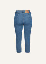 Load image into Gallery viewer, Capri slim denim pants in blue
