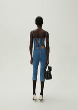 Load image into Gallery viewer, Capri slim denim pants in blue
