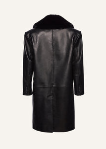 Oversized classic midi coat in black leather with faux fur