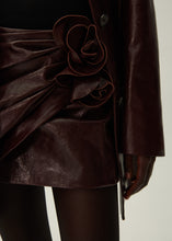 Load image into Gallery viewer, Draped leather mini skirt in burgundy
