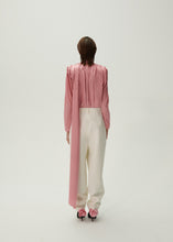 Load image into Gallery viewer, Tapered wool trousers in cream
