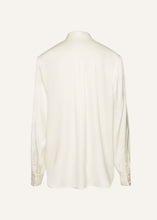 Load image into Gallery viewer, Classic silk shirt in cream
