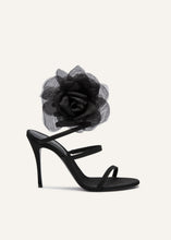 Load image into Gallery viewer, RE24 SPIRAL SANDALS BLACK FLOWER BLACK
