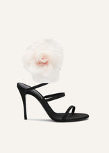 Load image into Gallery viewer, RE24 SPIRAL SANDALS BLACK FLOWER PINK
