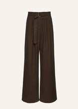 Load image into Gallery viewer, Belted relaxed cotton trousers in brown
