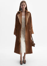 Load image into Gallery viewer, RE26 LEATHER 22 COAT BEIGE
