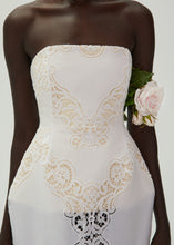 Load image into Gallery viewer, SS24 DRESS 09 WHITE EMBROIDERY

