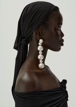 Load image into Gallery viewer, SS24 EARRINGS 10 WHITE
