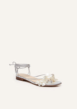 Load image into Gallery viewer, SS24 WRAP AROUND FLATS PEARLS SILVER
