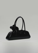 Load and play video in Gallery viewer, Brigitte trapeze bag in black leather and silver
