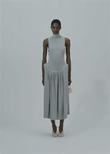 Load and play video in Gallery viewer, PF25 DRESS 38 GREY
