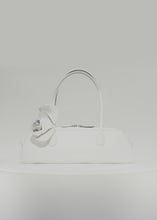 Load and play video in Gallery viewer, Brigitte trapeze bag in cream leather and silver
