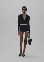 Load and play video in Gallery viewer, Cashmere knit shorts in navy
