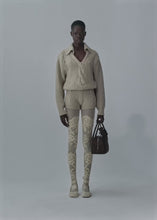 Load and play video in Gallery viewer, AW25 KNITWEAR 03 SWEATER BEIGE
