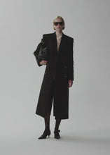 Load and play video in Gallery viewer, PF24 COAT 01 BLACK
