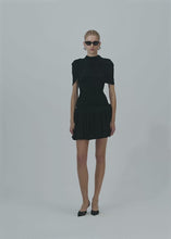 Load and play video in Gallery viewer, PF25 DRESS 20 BLACK
