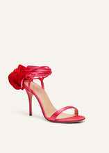Load image into Gallery viewer, RE23 FLOWER SHOES FUXIA SATIN RED FLOWER
