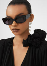 Load image into Gallery viewer, RE23 SUNGLASSES MAGDA16SC1SUN BLACK CRYSTAL GREY
