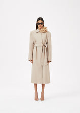 Load image into Gallery viewer, SS23 COAT 03 BEIGE
