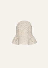 Load image into Gallery viewer, SS23 CROCHET 09 HAT CREAM

